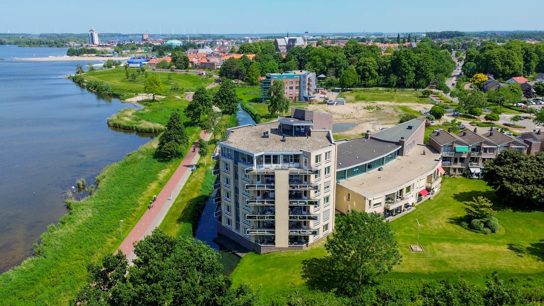 Foto 32 van Westeinde 84-B