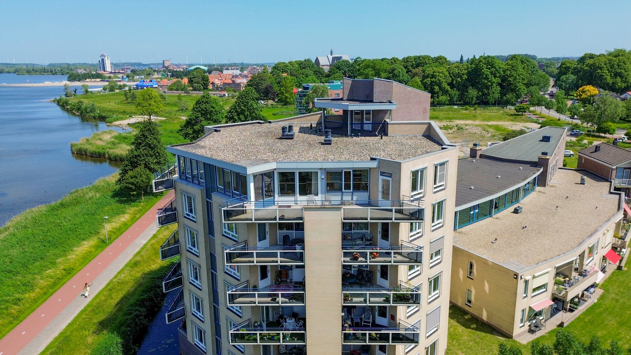 Foto 15 van Westeinde 84-B