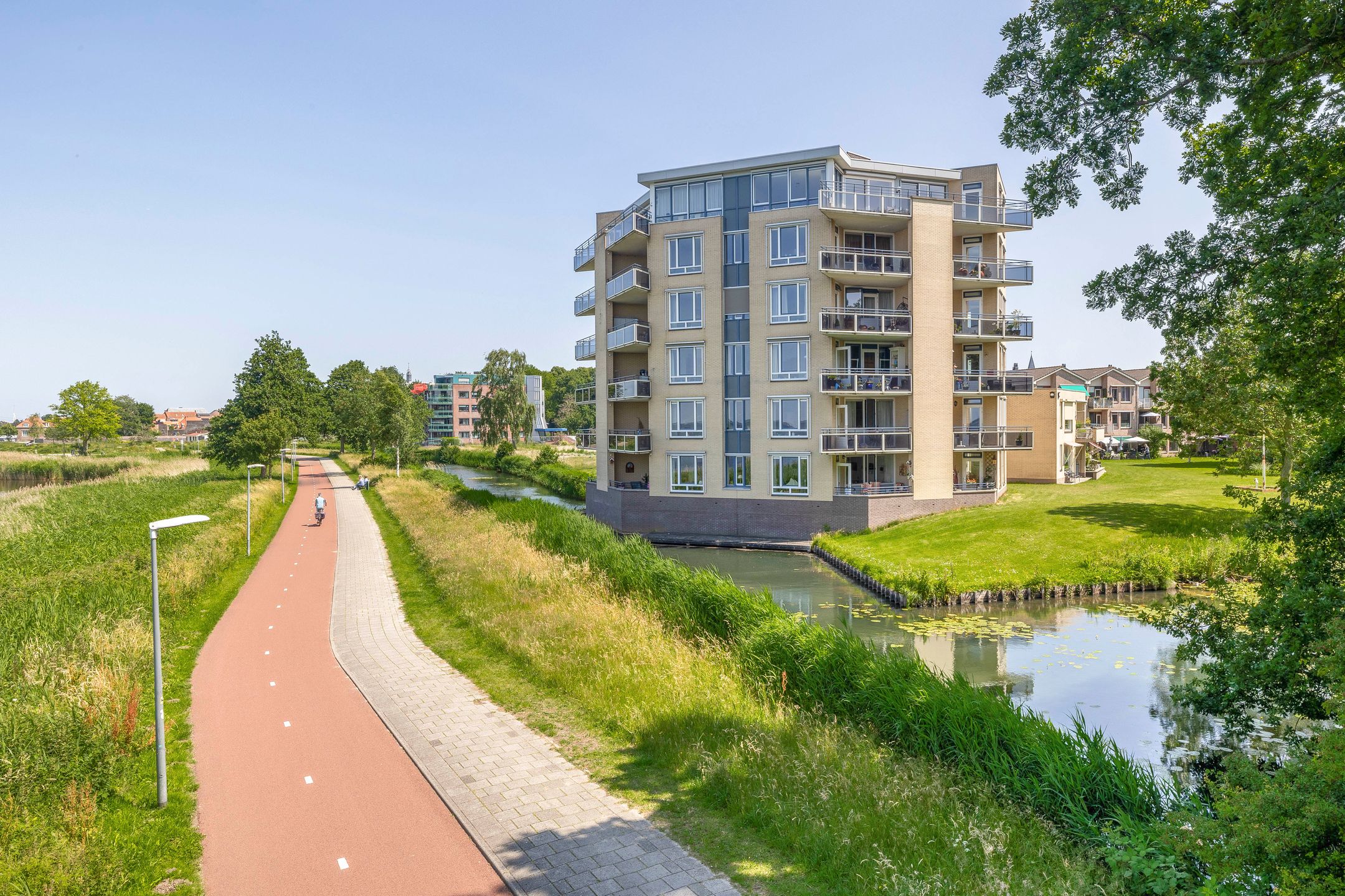 Foto 33 van Westeinde 84-B