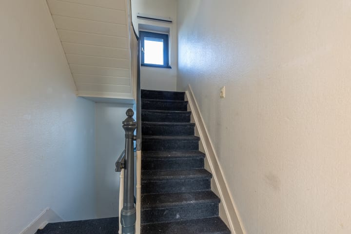 Foto 28 van Hovenstraat 57