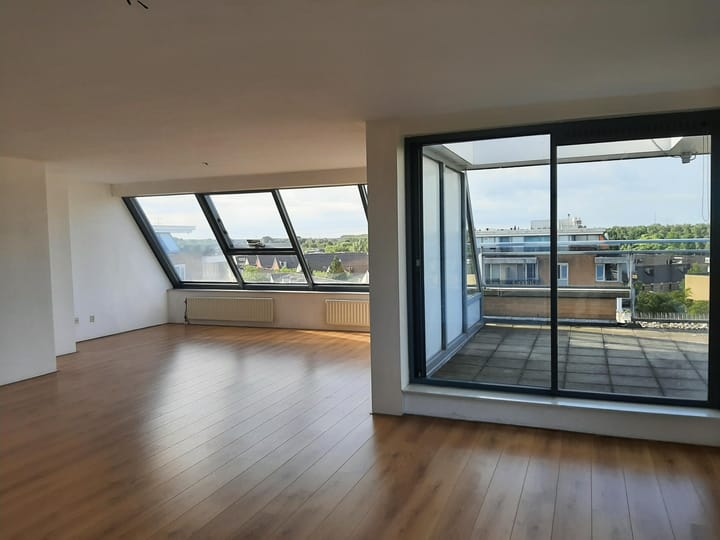 Photo 2 of Tureluurweg 74