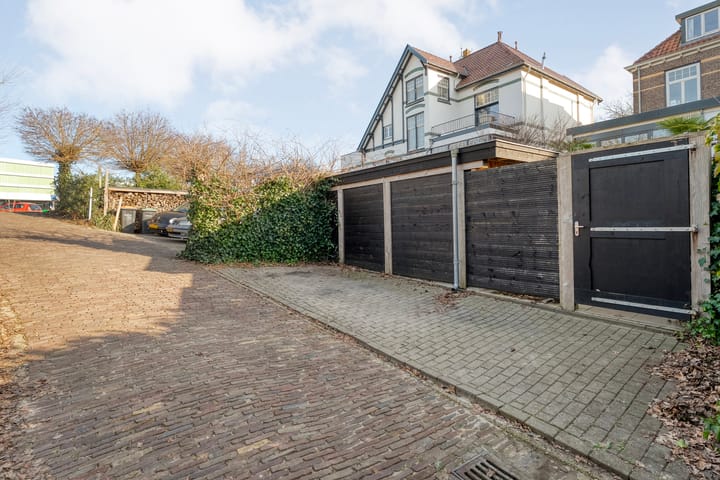 Foto 39 van J H Tromp Meestersstraat 23