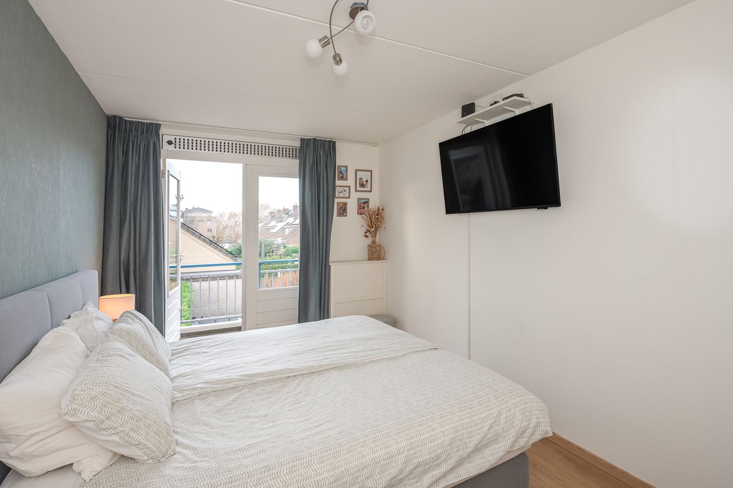 Photo 35 of Gentiaan 44