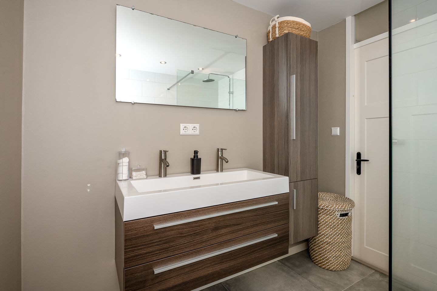 Photo 49 of Gentiaan 44