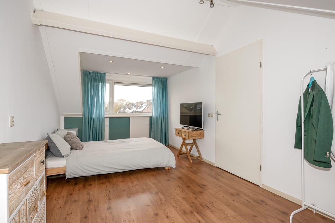 Photo 53 of Gentiaan 44