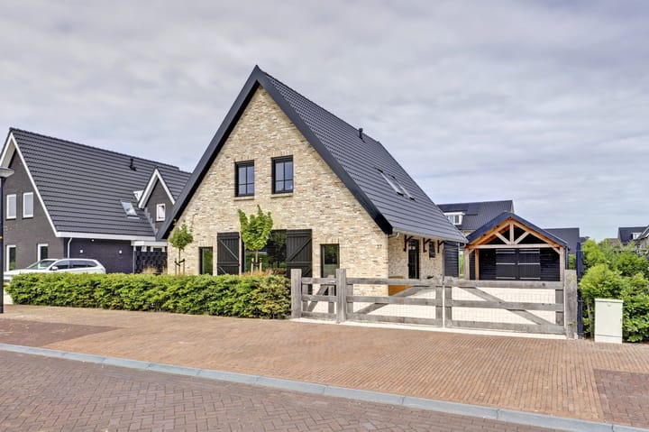 Laan van Broekhorn 37 main image