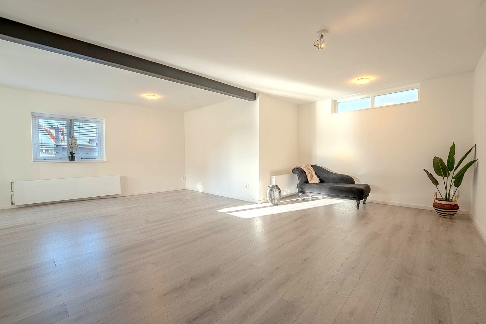 Foto 12 van Kampervest 49