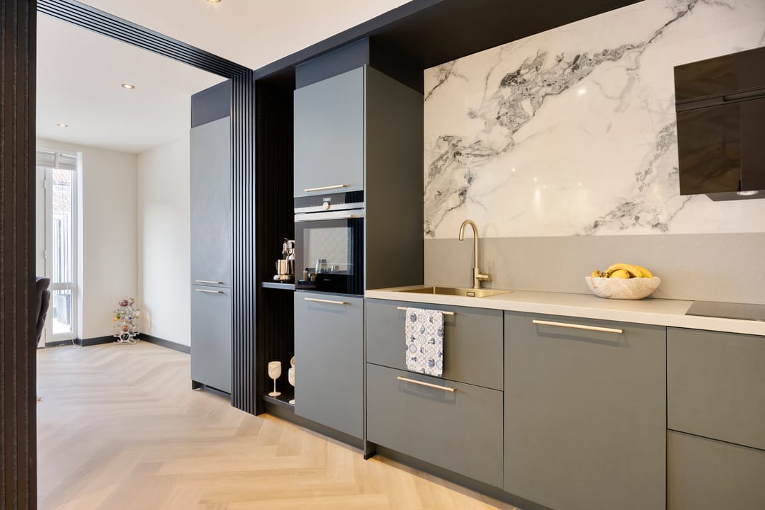 Photo 11 of Johan van de Veldestraat 43