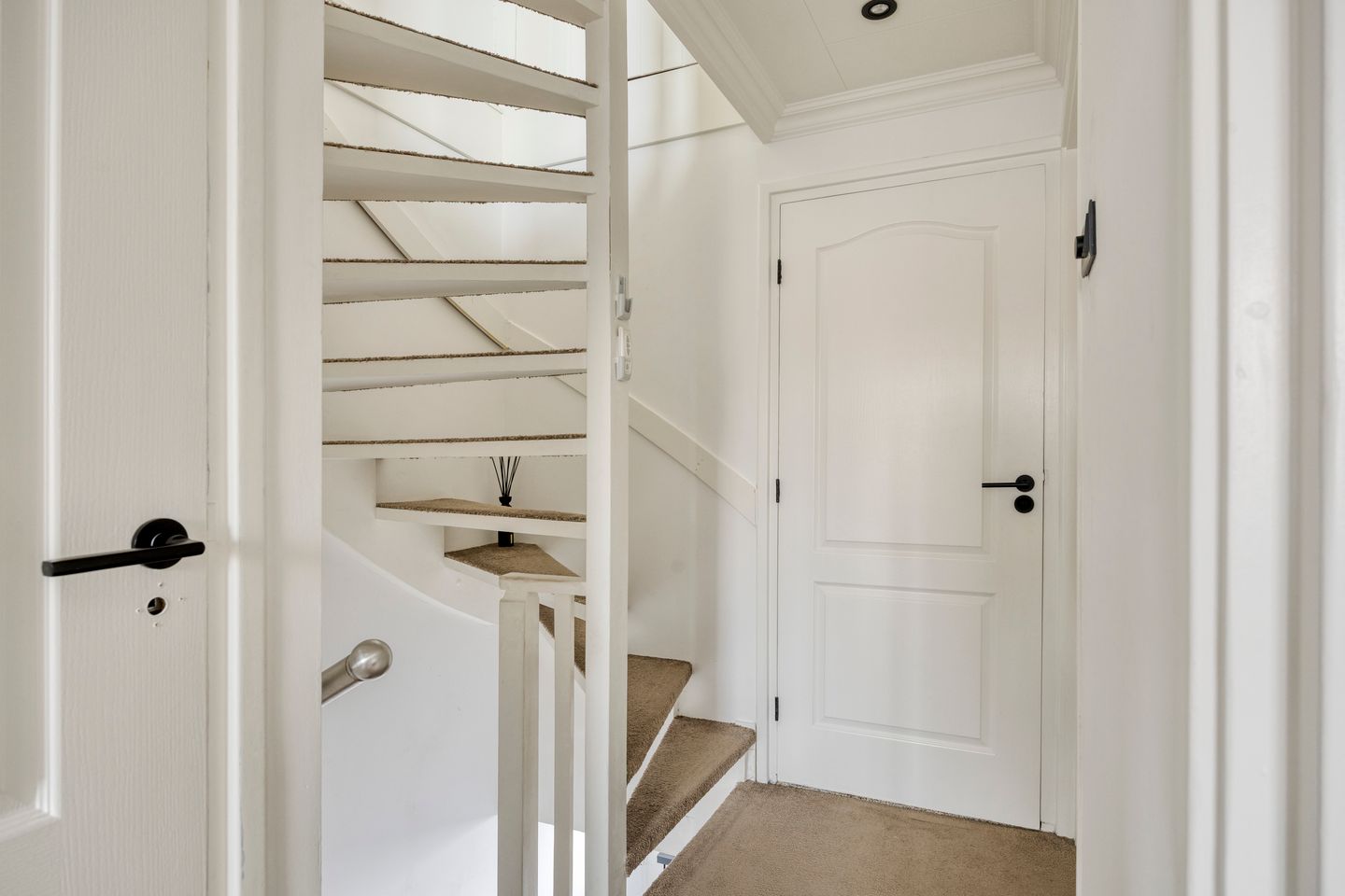 Photo 19 of Johan van de Veldestraat 43