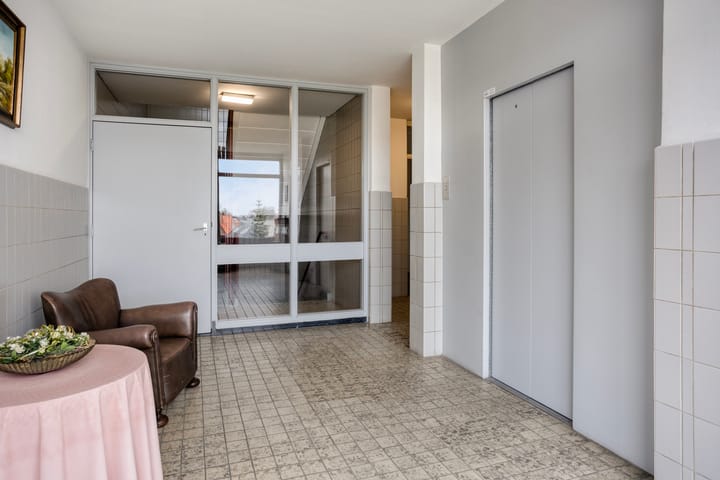 Foto 10 van Willem-Alexanderplein 2-03