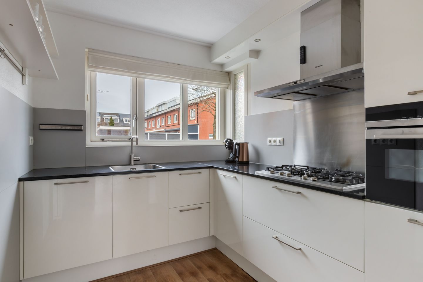 Photo 10 of Alpenstraat 78