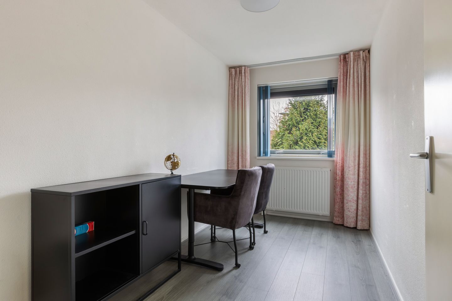 Photo 19 of Alpenstraat 78