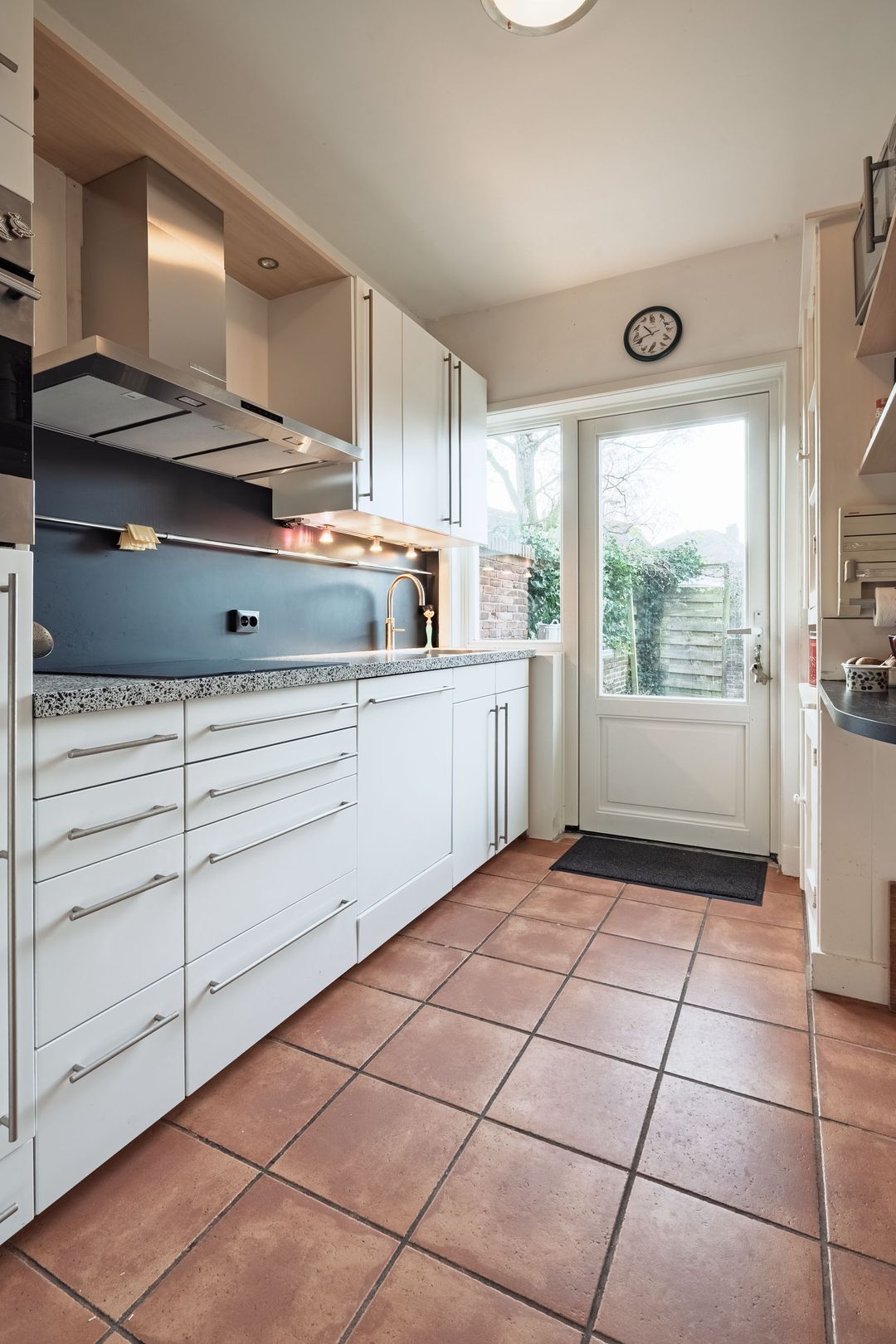 Foto 16 van August Faliseweg 2