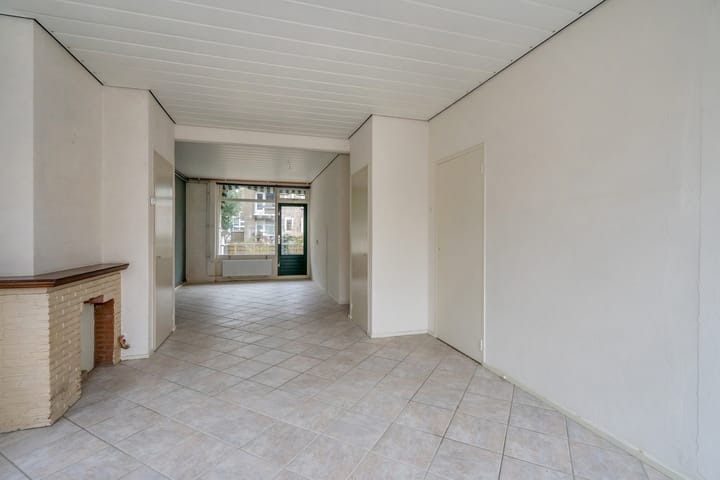 Photo 9 of Queridostraat 61