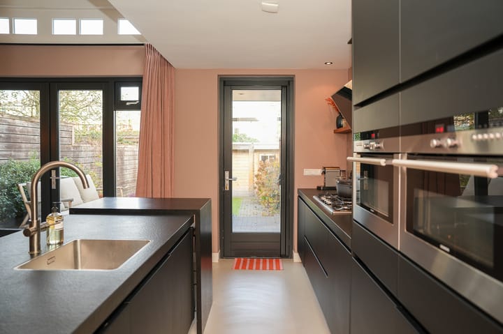 Photo 18 of Taalstraat 48