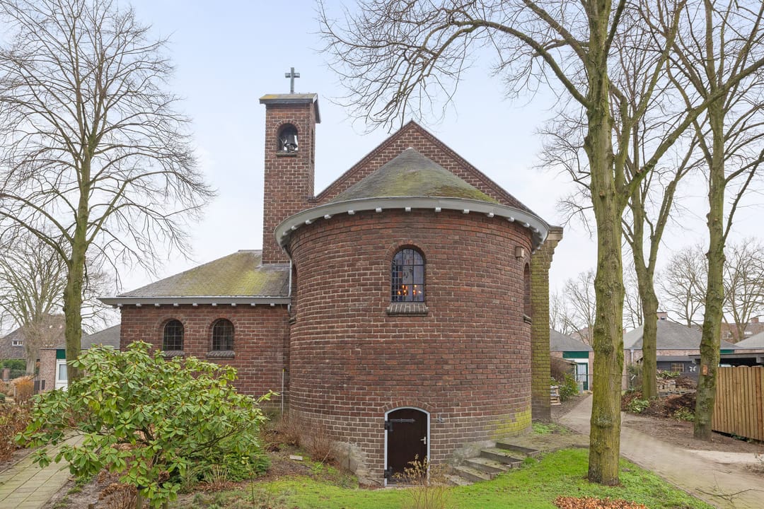 Photo 2 of Burgtstraat 18