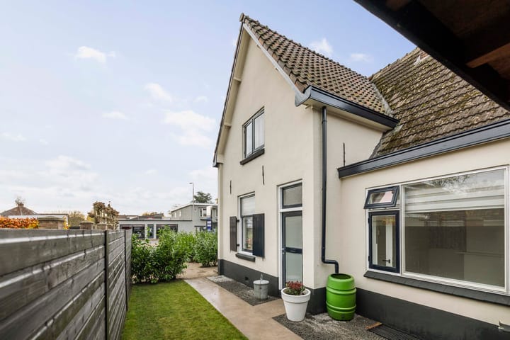 Photo 15 of Rijksstraatweg 102