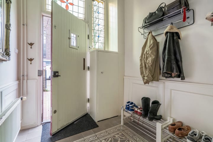 Foto 4 van Maerten Trompstraat 18