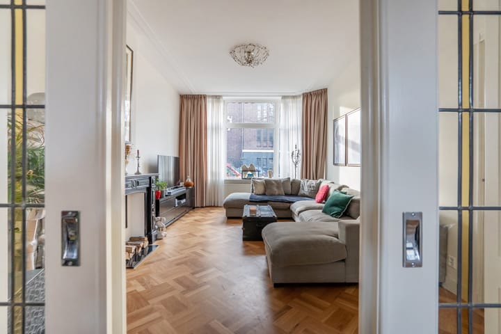 Foto 10 van Maerten Trompstraat 18