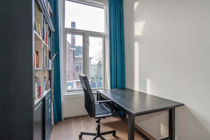 Foto 24 van Maerten Trompstraat 18