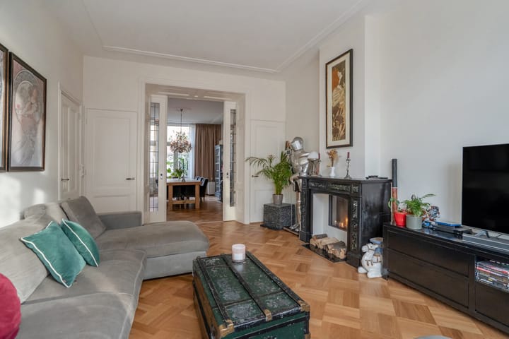 Foto 11 van Maerten Trompstraat 18