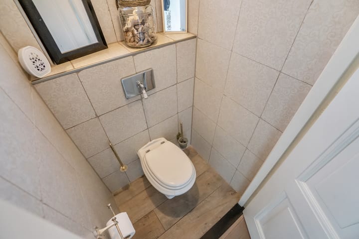 Foto 33 van Maerten Trompstraat 18