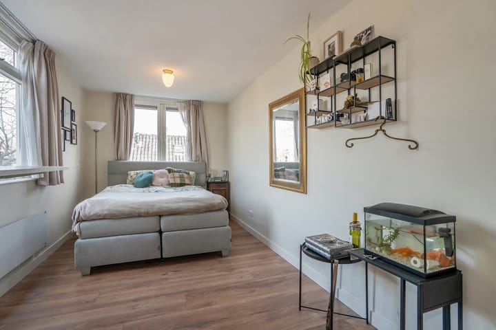 Foto 39 van Maerten Trompstraat 18