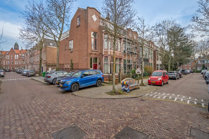 Foto 44 van Maerten Trompstraat 18