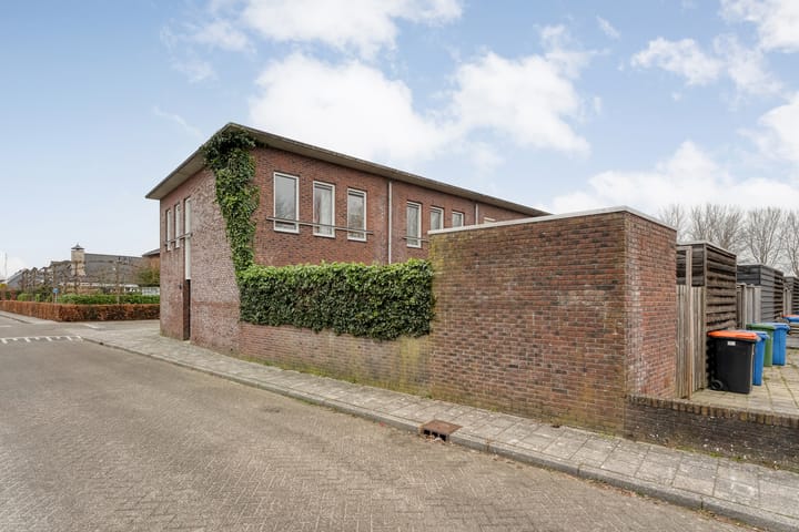 Foto 35 van Knopenmakerstraat 4