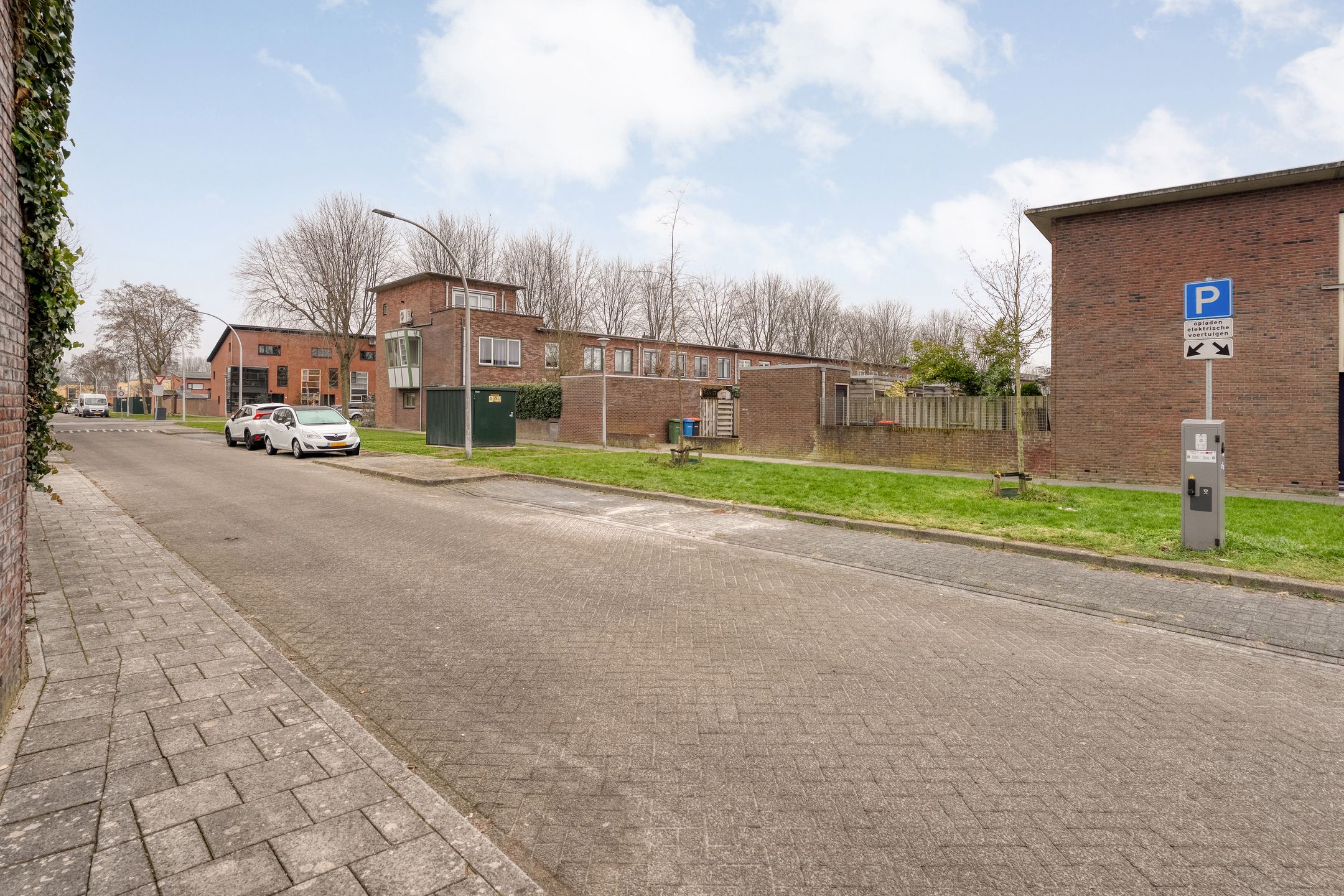 Photo 36 of Knopenmakerstraat 4