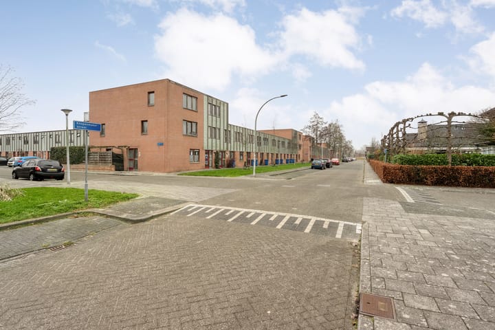 Foto 38 van Knopenmakerstraat 4