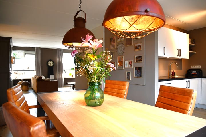 Foto 11 van Tjibbe van den Bergstraat 19