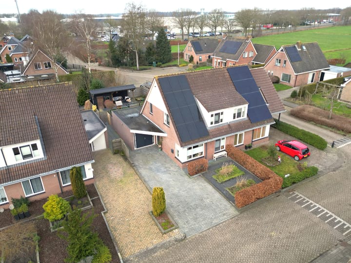 Foto 36 van Tjibbe van den Bergstraat 19