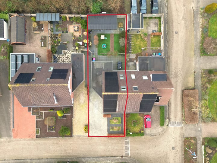 Foto 37 van Tjibbe van den Bergstraat 19