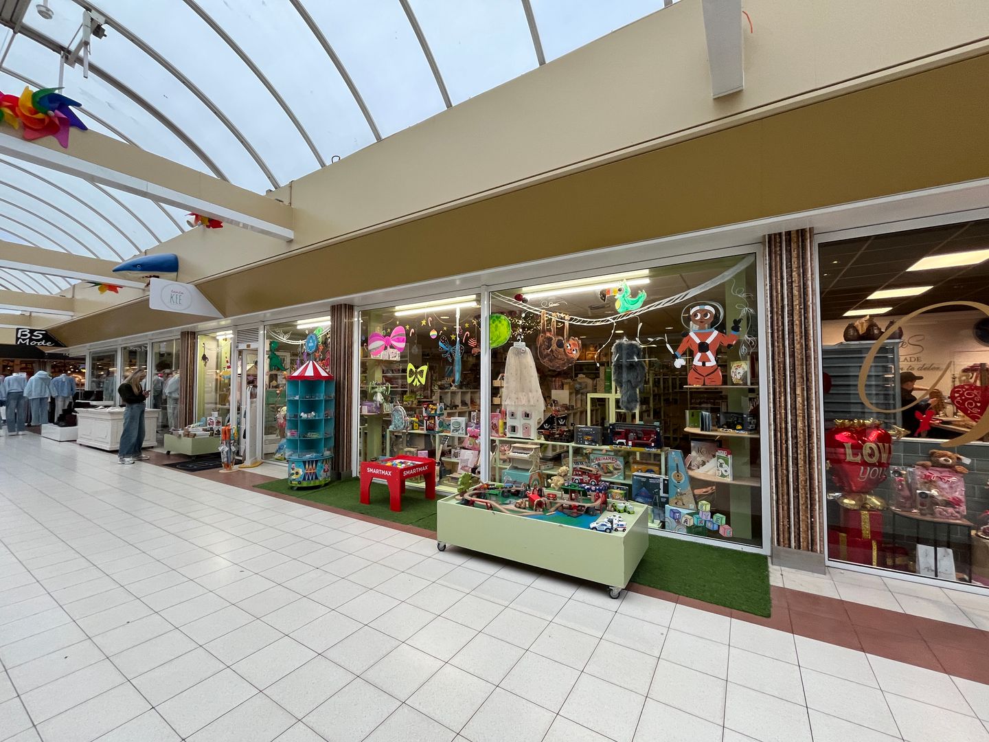 View photo 2 of Nieuwe Gouw 44