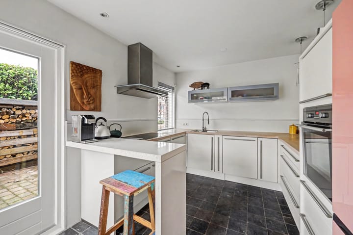 Photo 5 of Overgouw 103