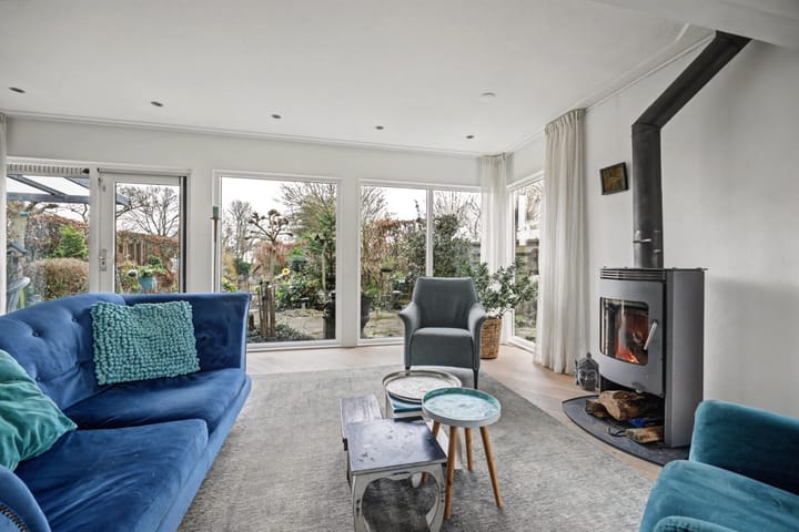 Photo 11 of Overgouw 103