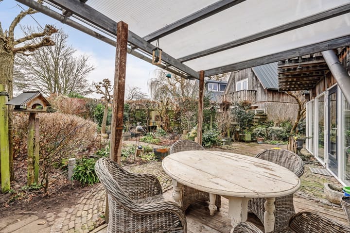 Photo 38 of Overgouw 103