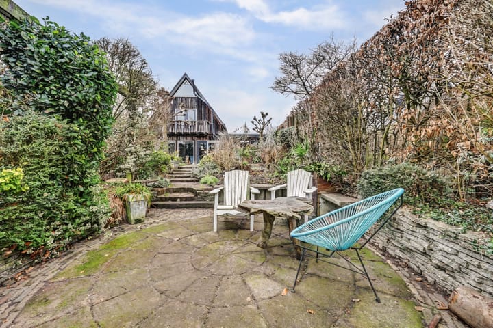 Photo 39 of Overgouw 103