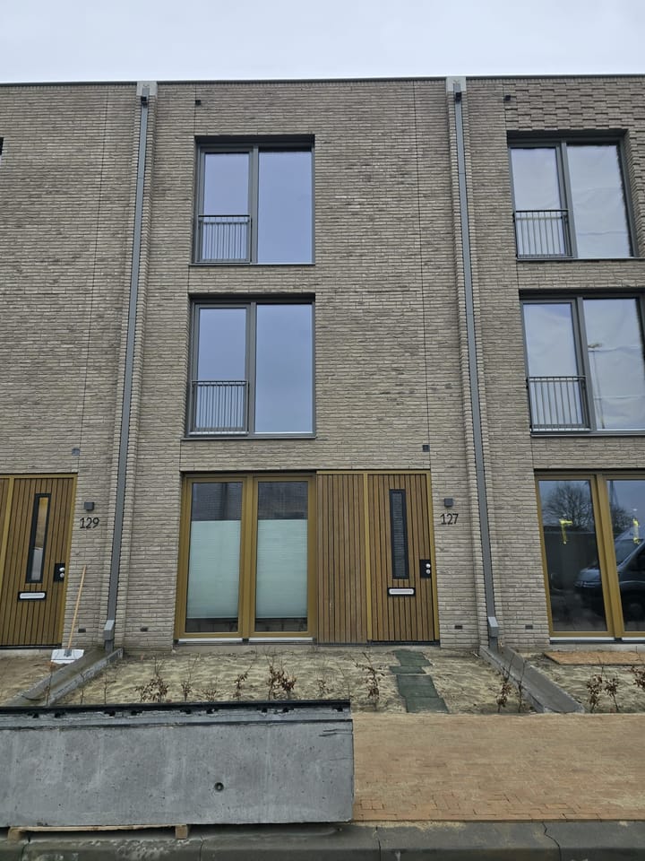 Foto 1 van Jan van Roesselstraat 127