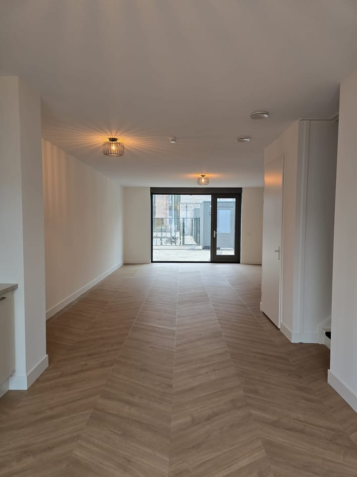 Foto 2 van Jan van Roesselstraat 127