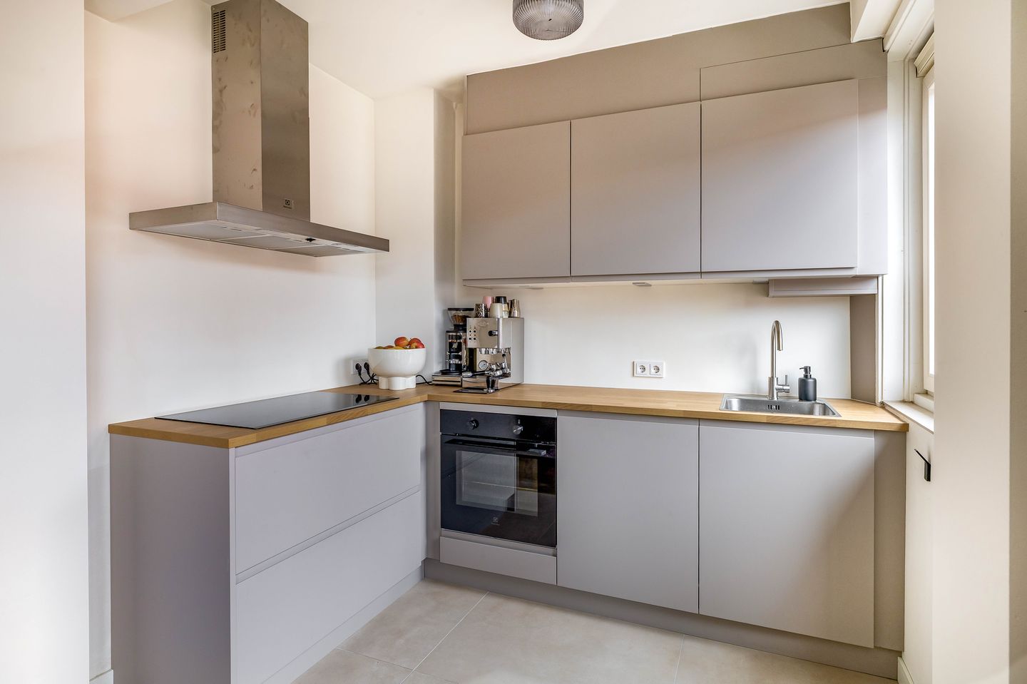 Foto 20 van Troelstrastraat 4-C