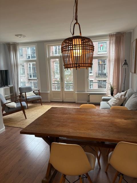 Foto 9 van Brederodestraat 56-2