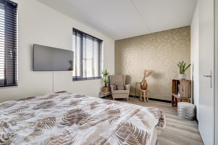 Foto 33 van Silenus 72