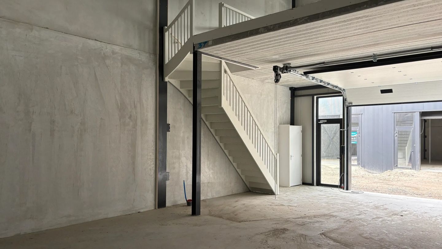 View photo 4 of Zuiderhavenweg 7