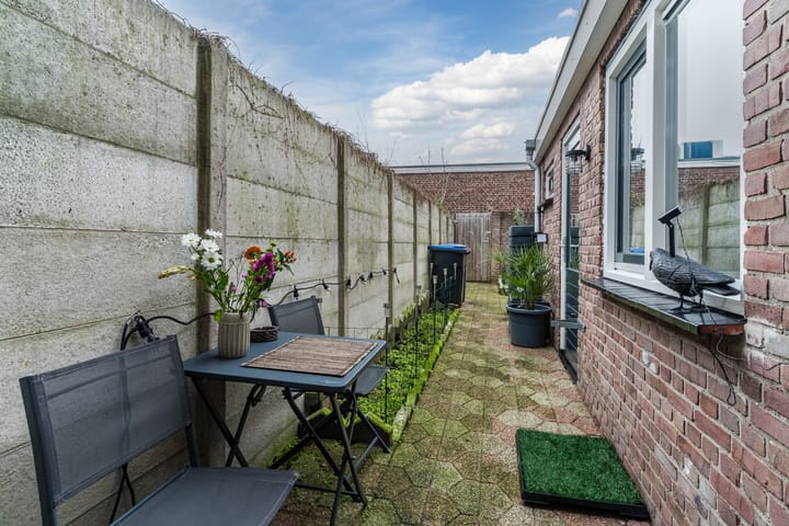 Photo 23 of Bisschop Masiusstraat 47