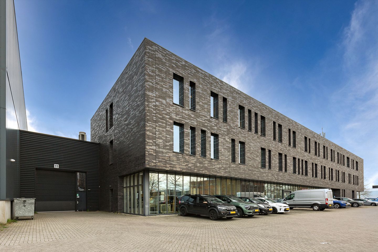 Bekijk foto 3 van Groothandelsweg 1