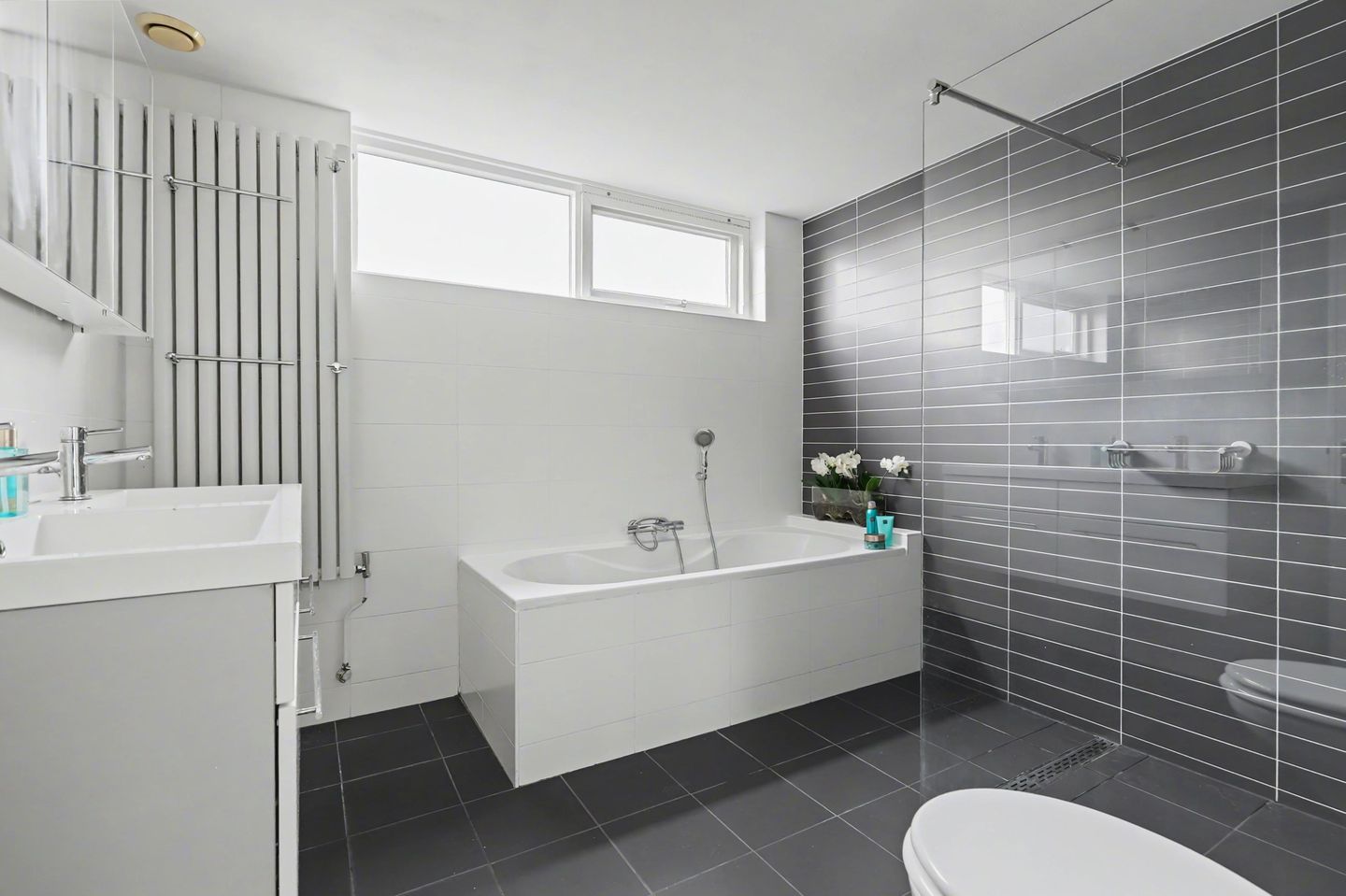 Photo 34 of Geffenstraat 10