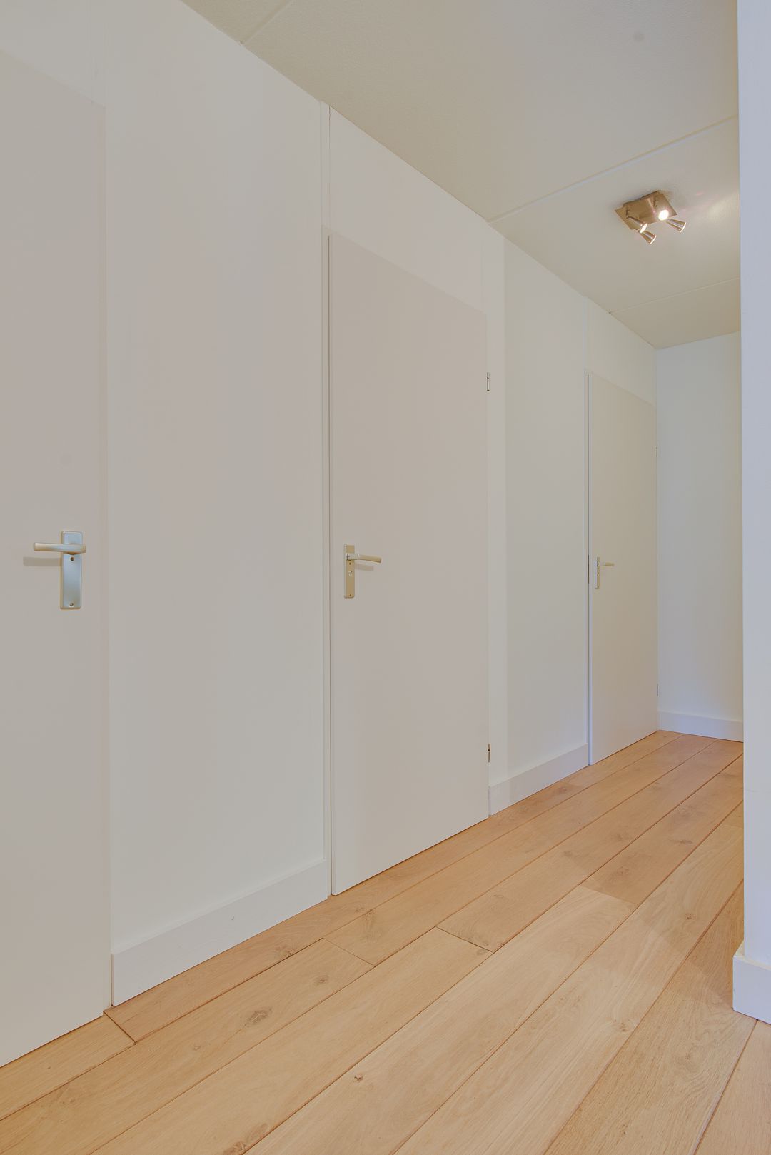 Photo 43 of Zuid Willemsvaart 187-A