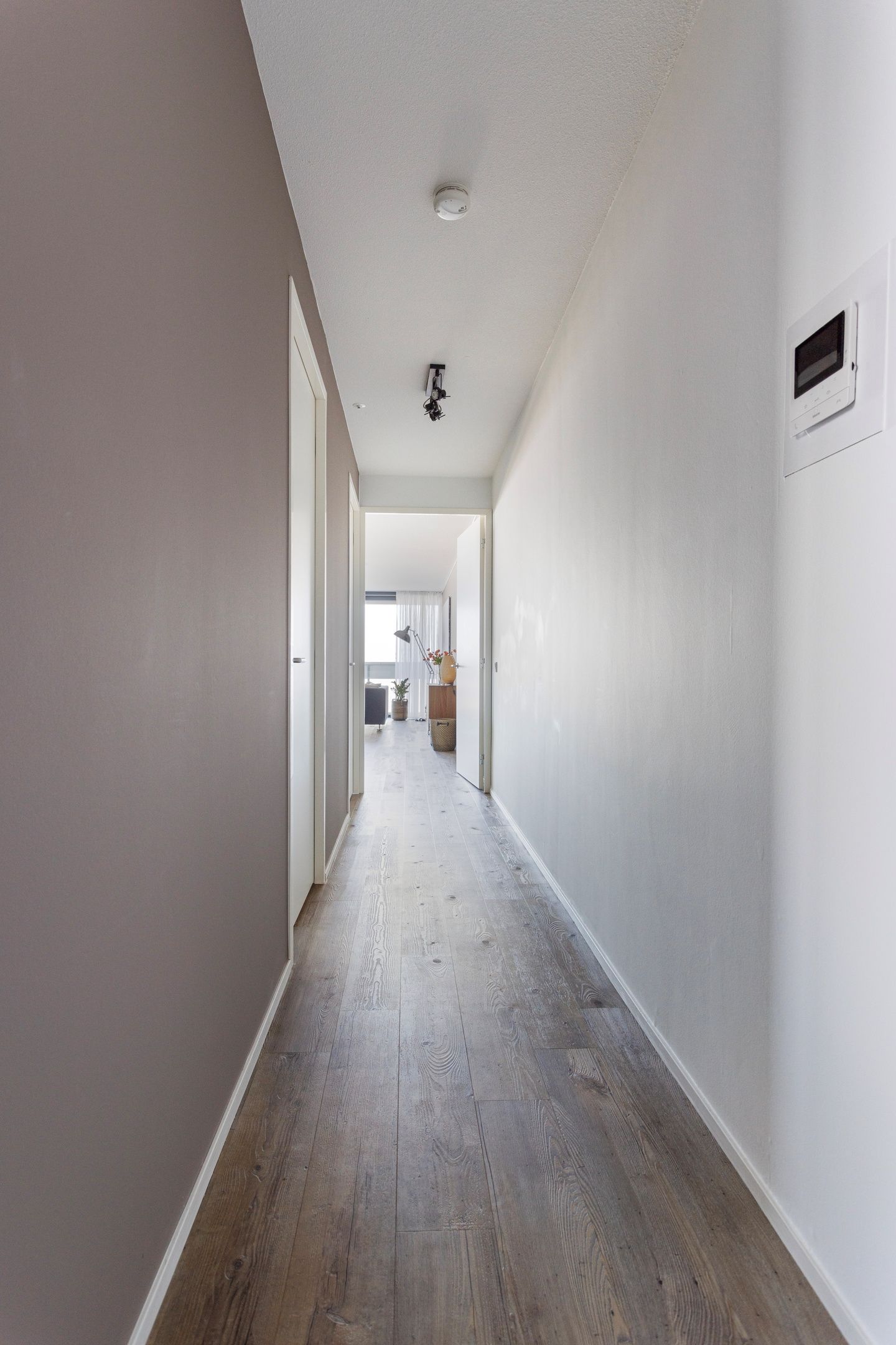 Foto 4 van Anna van Buerenplein 272